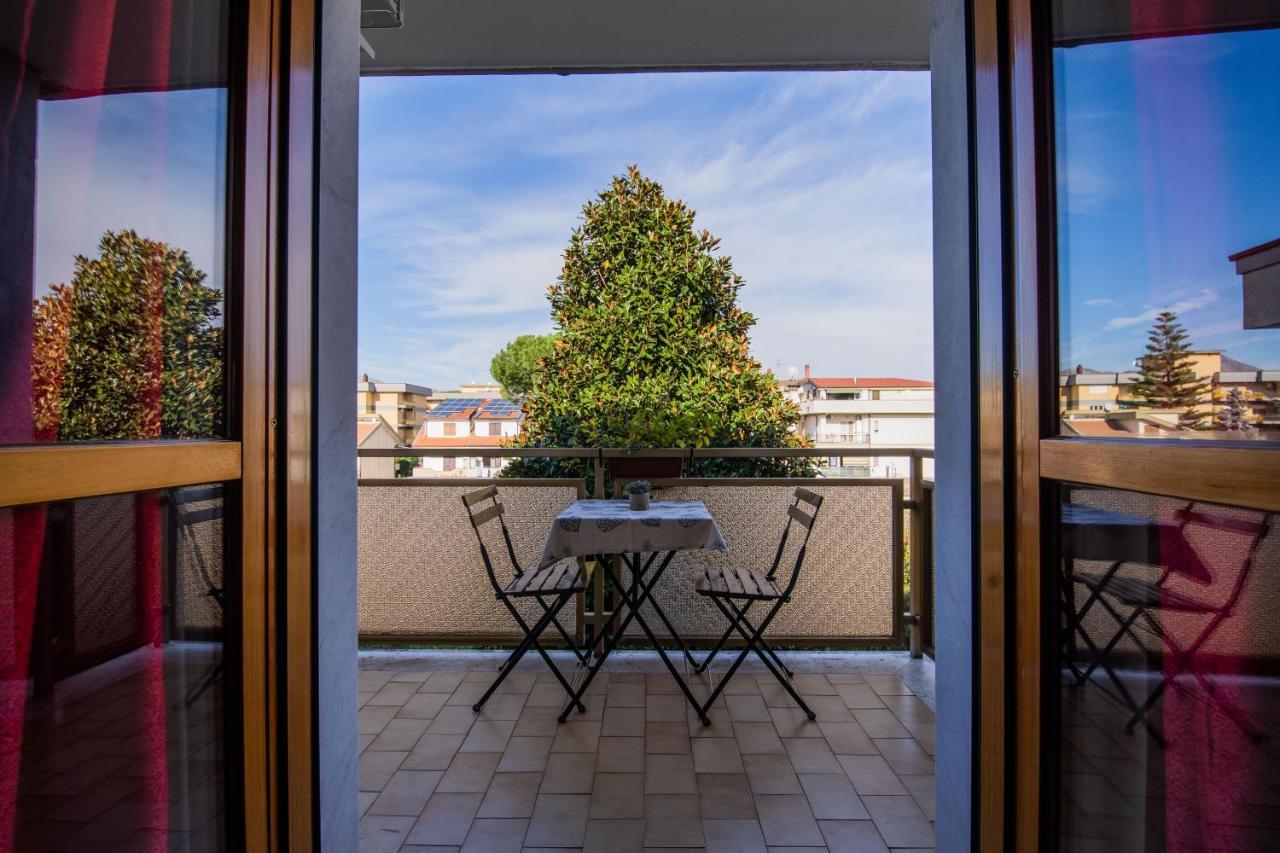 B&B A Casa Di Amici Καζέρτα Εξωτερικό φωτογραφία